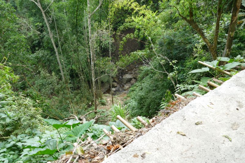 Munduk - Wanderweg zum Wasserfall