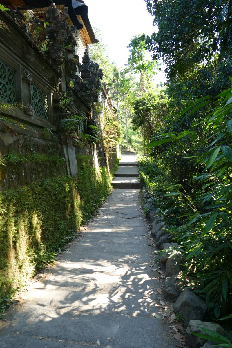 Campuan Ridge Walk - Tempel Pura Gunung Lebah